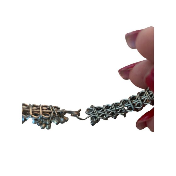 👗 2/$30 👗 Vintage Silverplate Clasp Bracelet with Unique Design - Picture 2 of 5